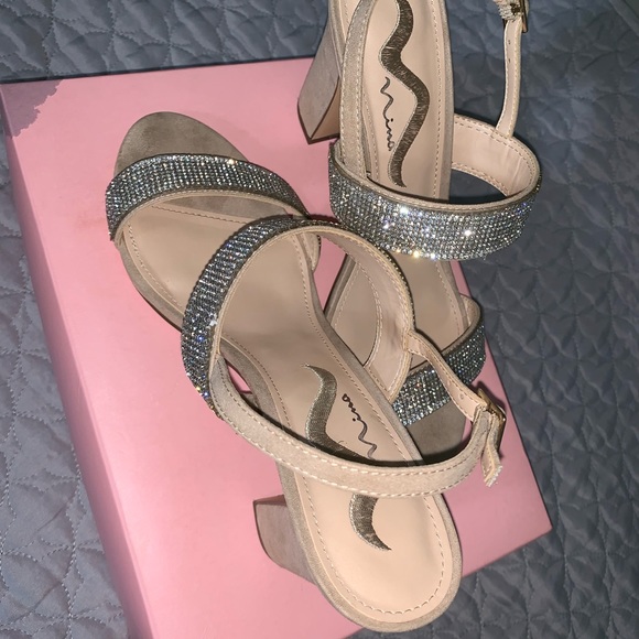 nina senta sandal
